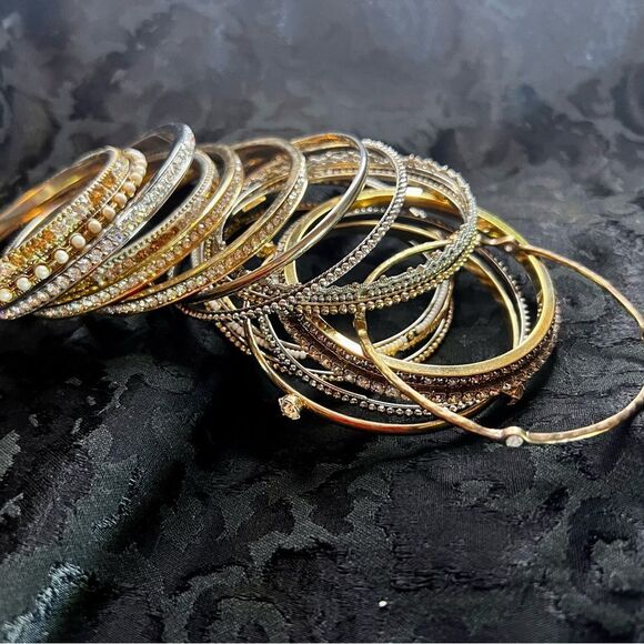 An Armful of Sparkly, Shiny Bangles - Picture 7 of 8